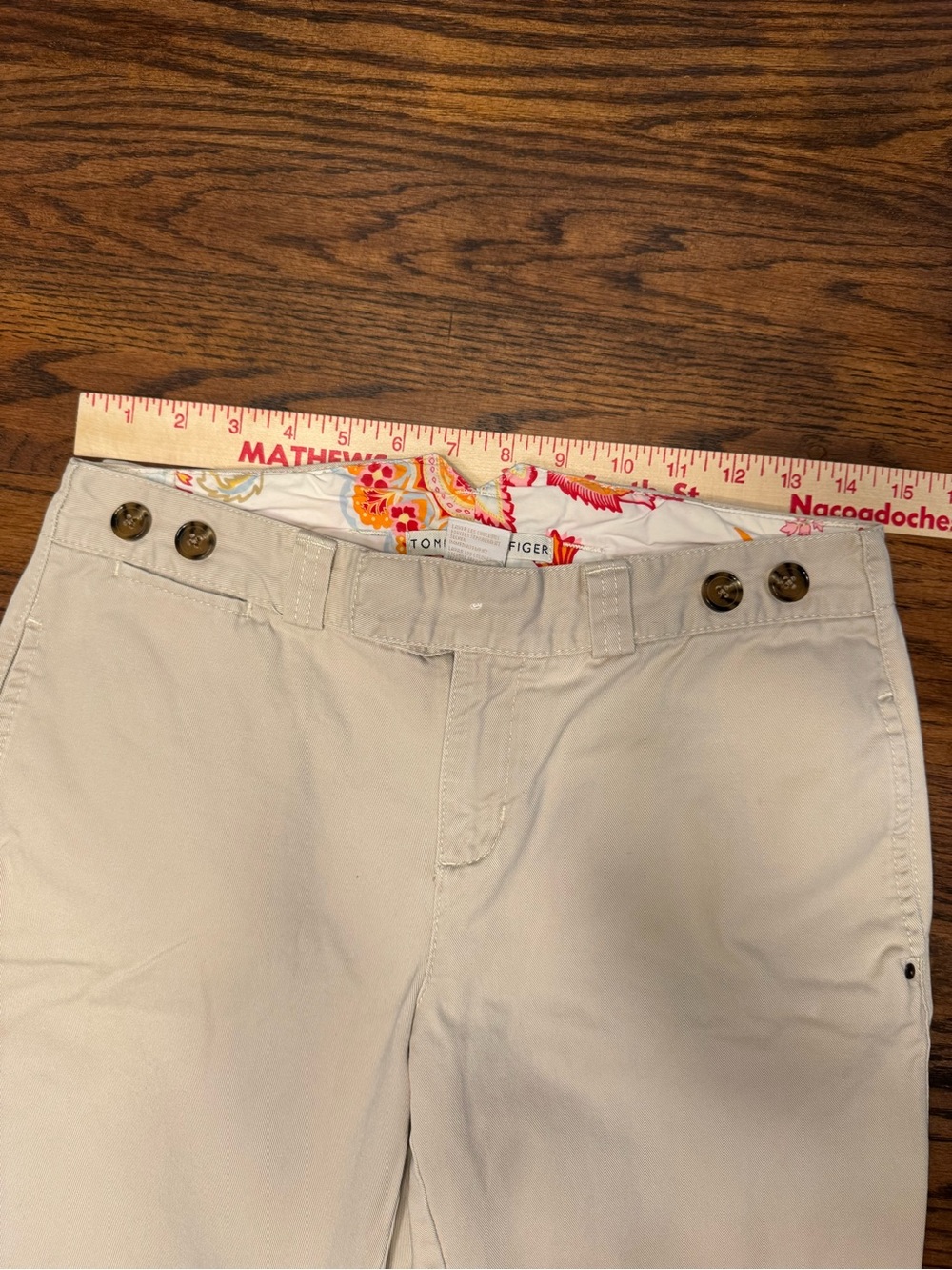 Tommy Hilfiger Women's Khaki Capri Pants Size 2 Low Rise - Picture 13 of 15